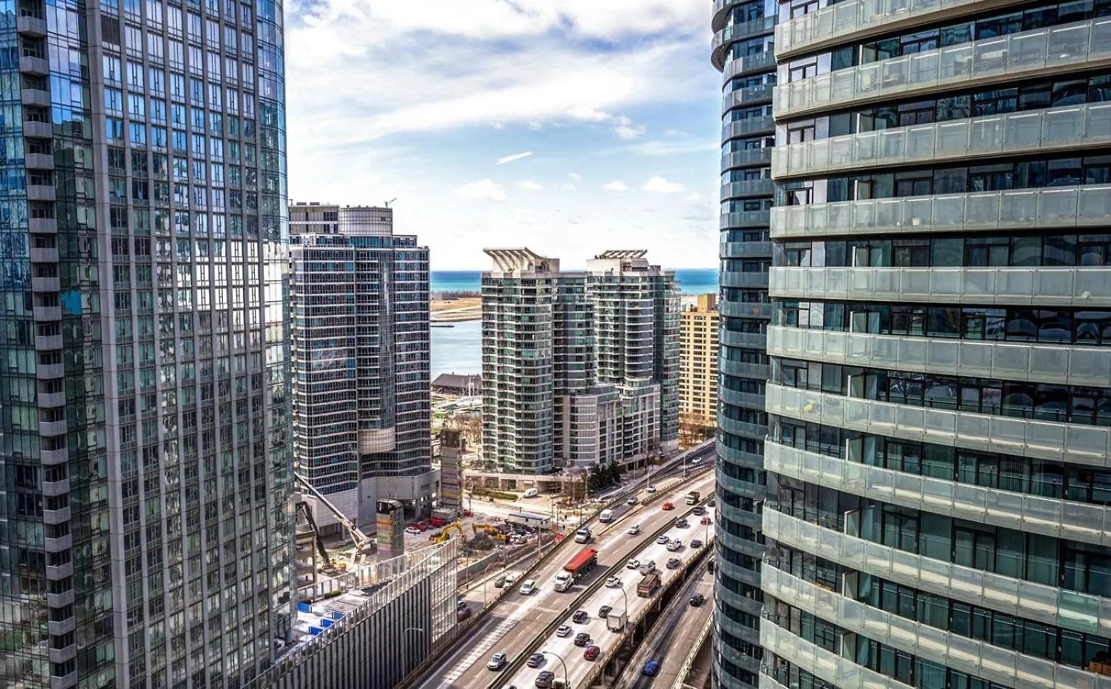Spacious Condo Next To Cn Tower Toronto 0*,  Canada